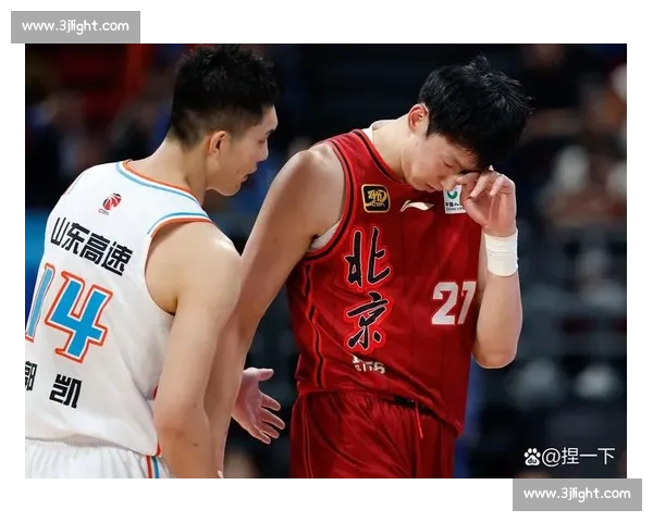 山东与广东激战正酣 赛场争锋演绎CBA强队之争 山东与广东激战正酣 赛场争锋演绎CBA强队之争